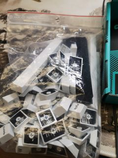 （分類：）位於 。 由 chantinbye 提交（商品編號 1162346691，圖片 1）。簡介： 。