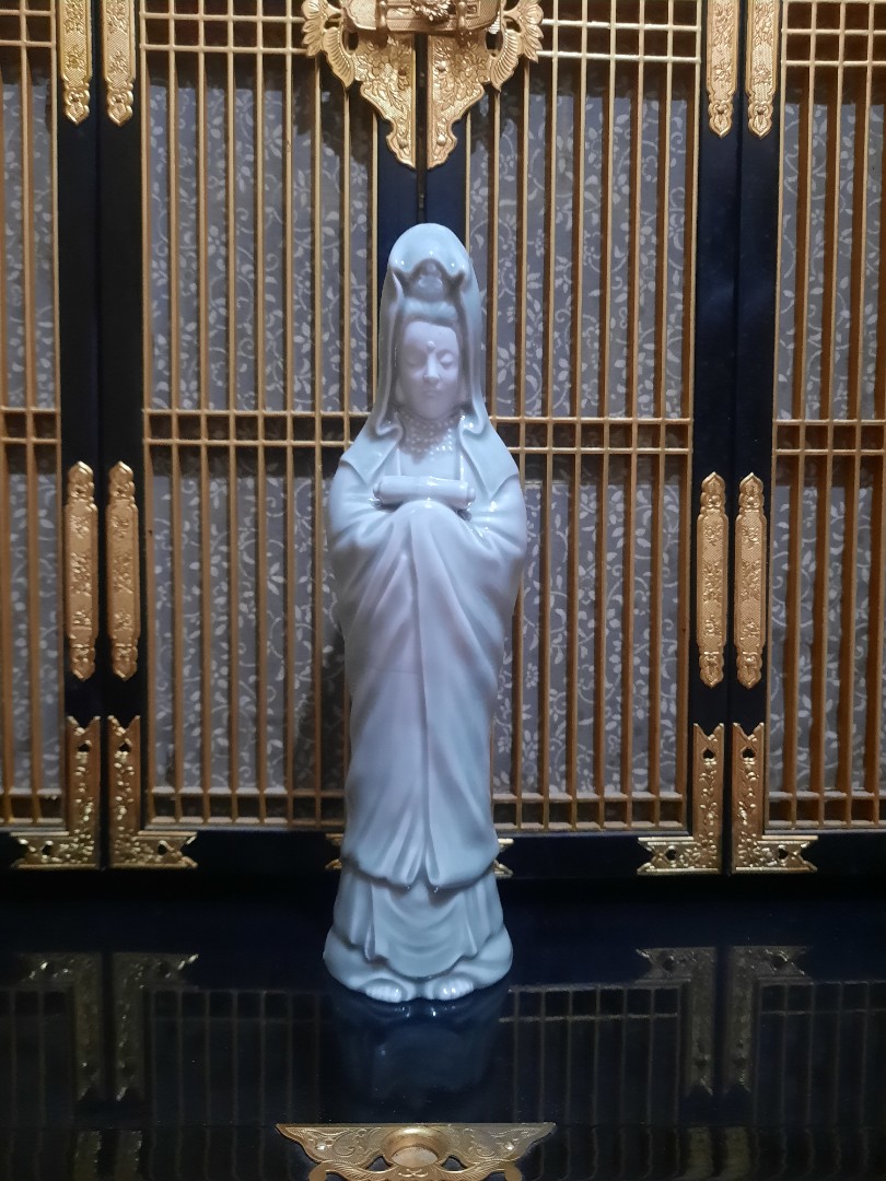 Guan Yin figurine, Hobbies & Toys, Memorabilia & Collectibles, Vintage
