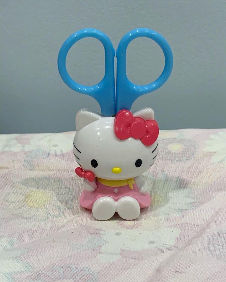 Hello kitty scissors, Hobbies & Toys, Stationary & Craft, Stationery