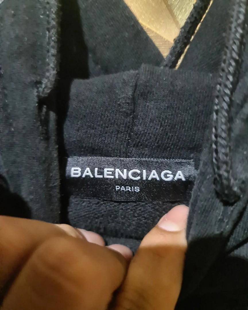 Hoodie balenciaga original second-balenciaga 2017, Fesyen Pria, Pakaian ,  Baju Luaran di Carousell