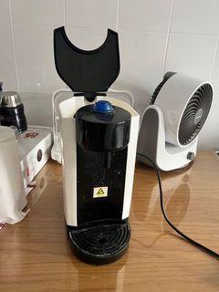 Instant water dispenser