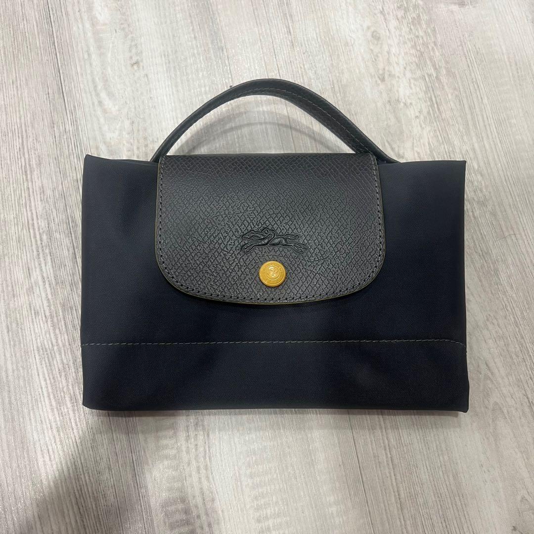 Longchamp Laptop Bag (Grey color), Women's Fashion, Bags & Wallets