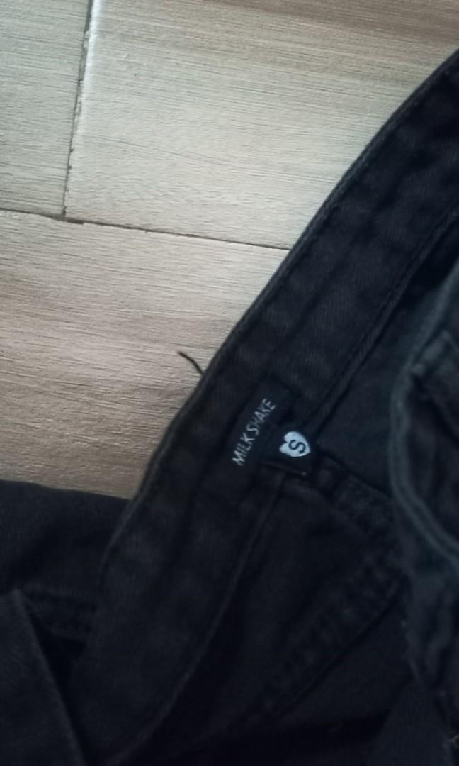 Milkshake brand denim black shorts (Category: Shorts) located in Manila. Submitted by crizzy01 (Listing ID 1162272567, Image 2). Description: Small size as seen on tag. 24-26 waistline.