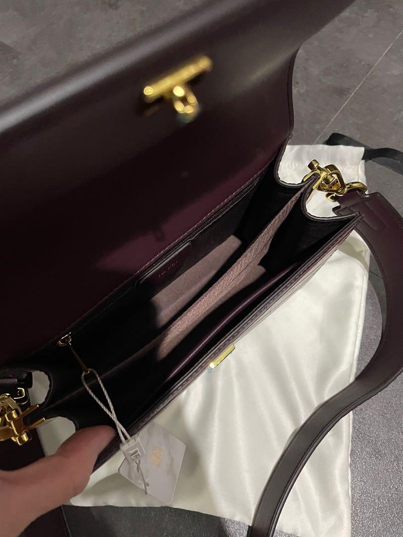 FLASH SALE JW PEI mini flap bag ivory dan mini wallet red burgundy, Fesyen  Wanita, Tas & Dompet di Carousell