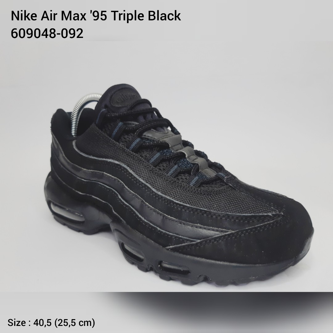 Nike Air Max '95 Triple Black, Fesyen 