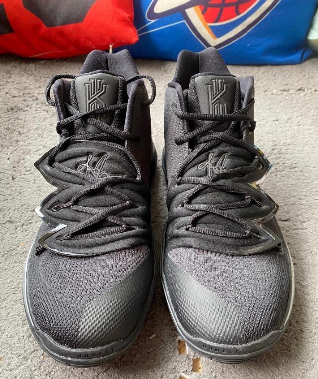 Kyrie 5 neon sole discount