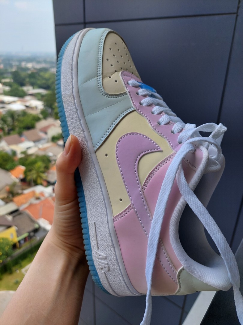 uv nike shoe