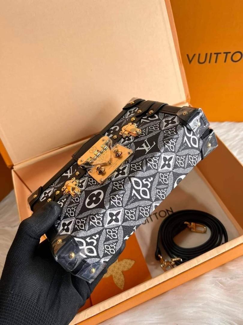 Petite malle (Category: Luxury Bags & Wallets) located in Makati City. Submitted by luxurbagonlineshop (Listing ID 1162328386, Image 2). Description: .