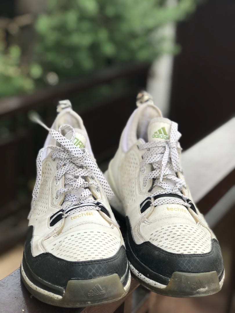 PRE LOVED Original Adidas Dame 1 Mens US 9 Men s Fashion