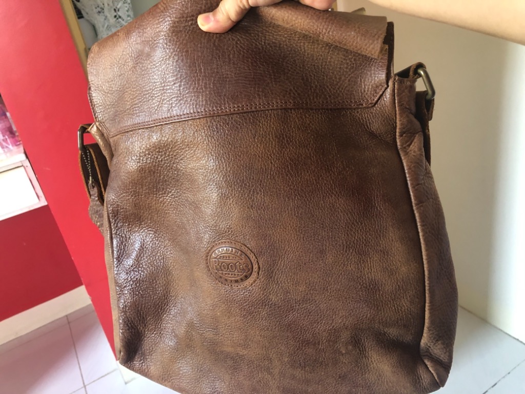 Roots deals amelia tote