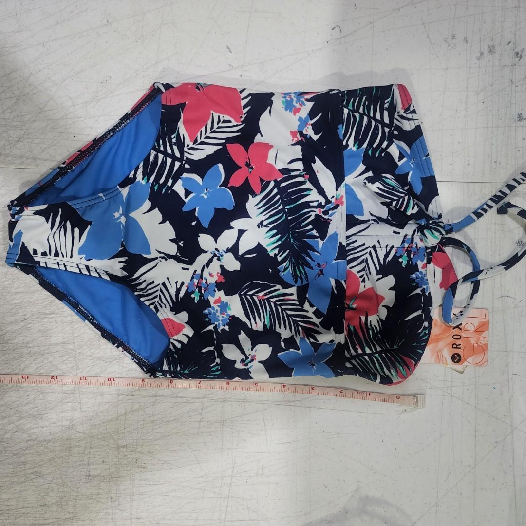 Roxy Girls Swimsuit size 6 (Category: Babies & Kids Fashion) located in Manila. Submitted by zoemarga (Listing ID 1145922596, Image 3). Description: halter tube swisuit for girls. brand new and originak with tag.