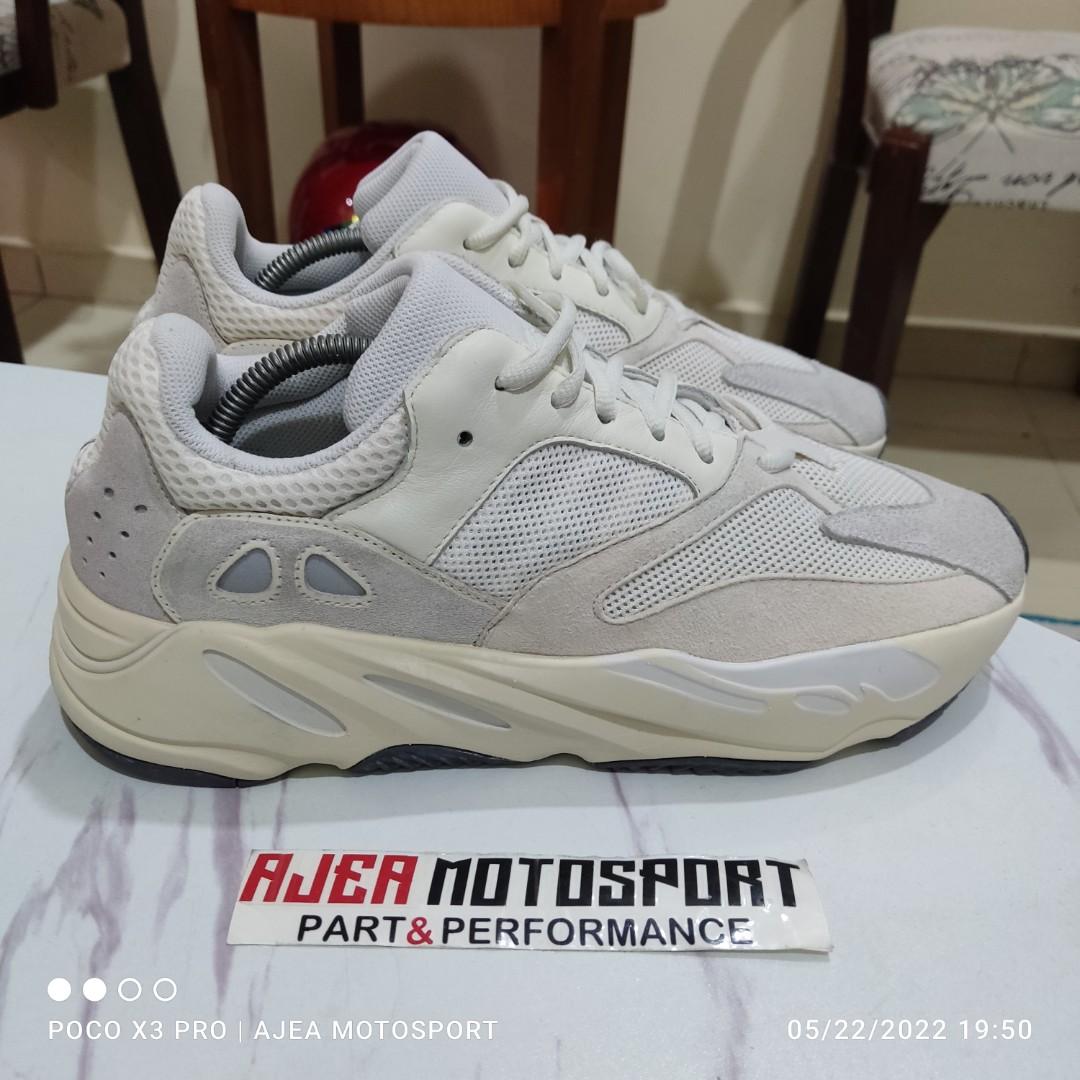 yeezy boost 700 size 5