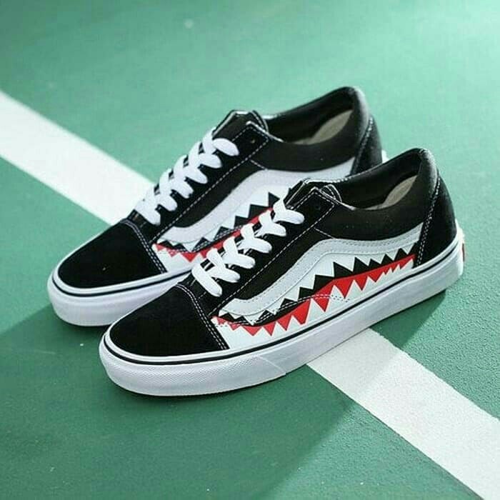 Sepatu vans bape shark discount