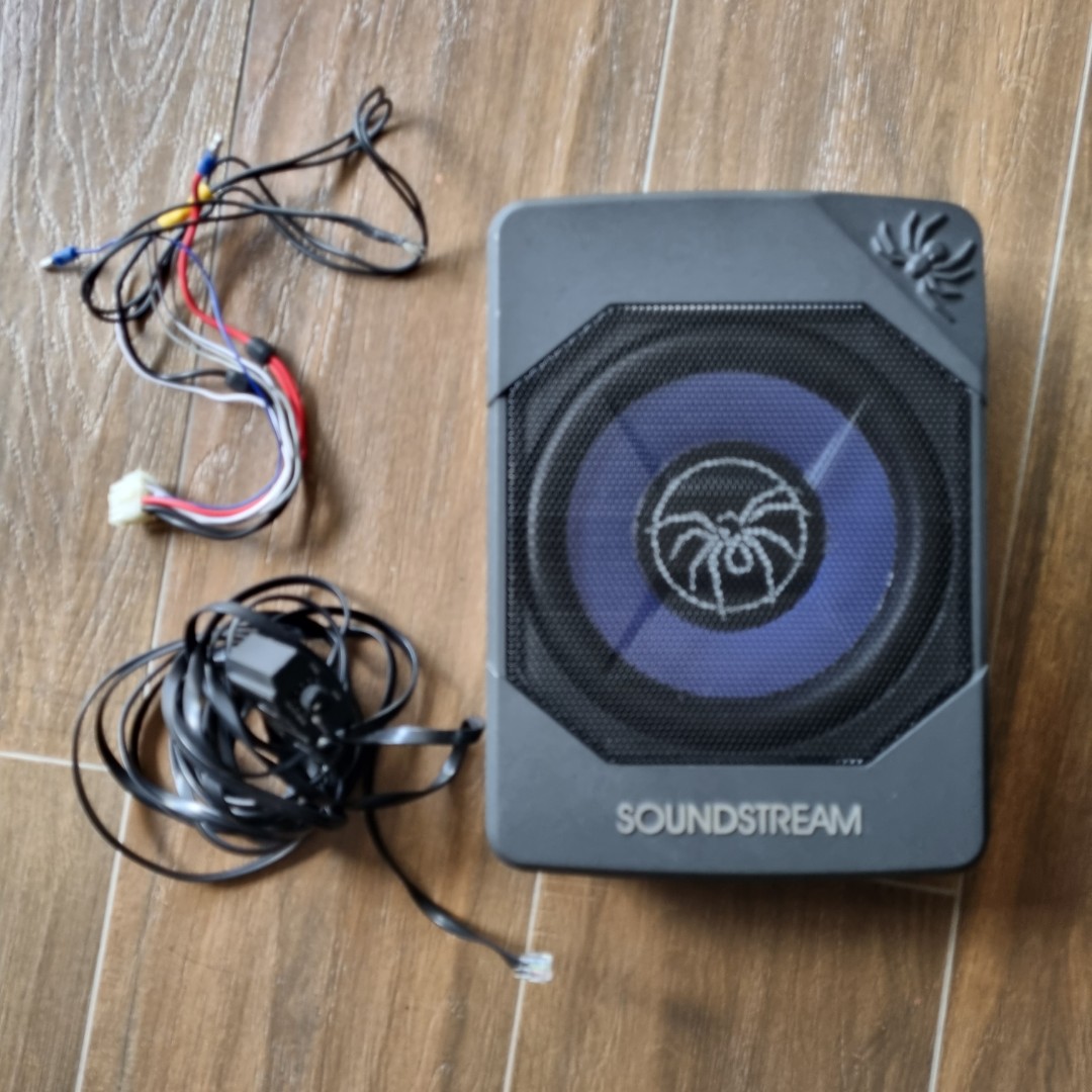 Soundstream Active subwoofer (8 inch woofer) for car, van., Car ...