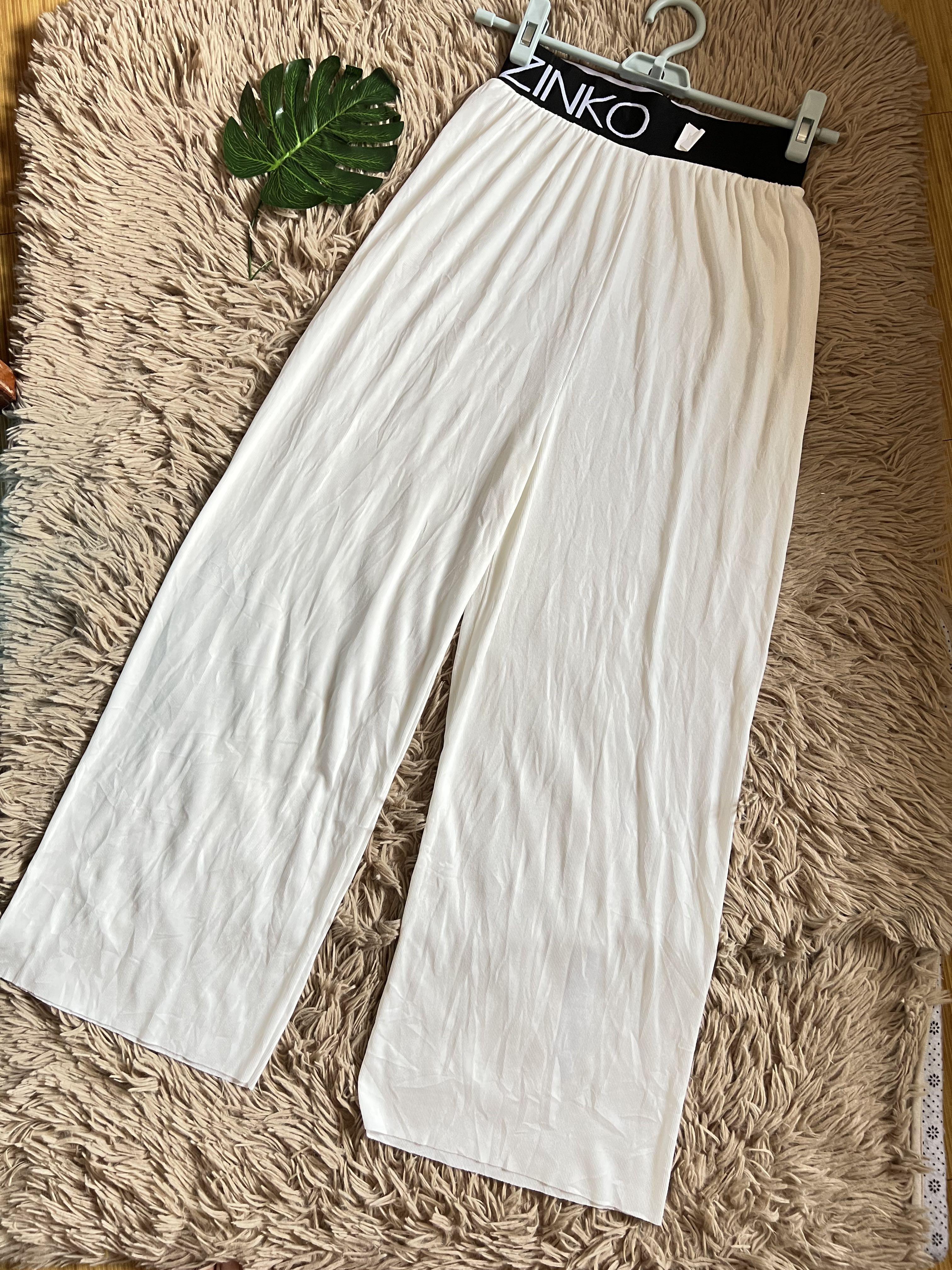Square pants white (Category: Other Bottoms) located in Mexico. Submitted by saverspace (Listing ID 1161647785, Image 1). Description: Size:24-28 Color:white beach pants .