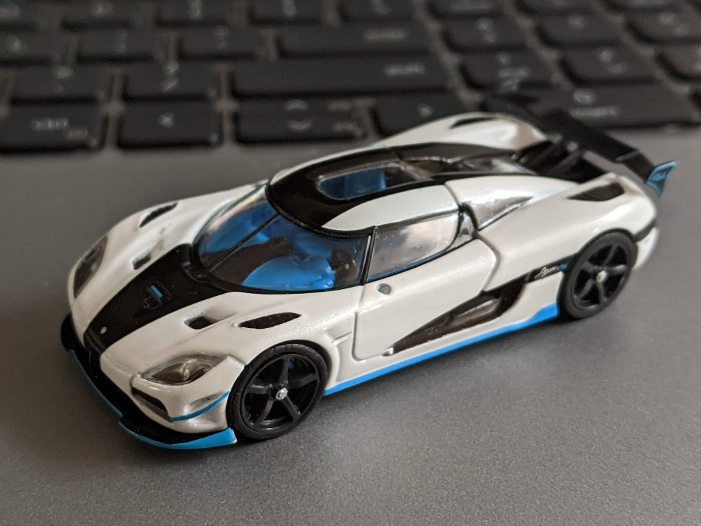 Maisto Koenigsegg Steep Discounts, 48 