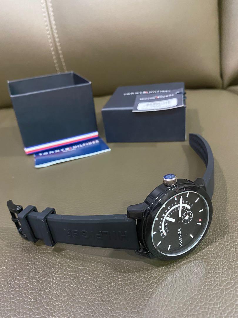Tommy Hilfiger Original Men s Sport Black Dial Silicone Watch 1791483 Jam Tangan Lelaki Men s Fashion Watches Accessories Watches on Carousell