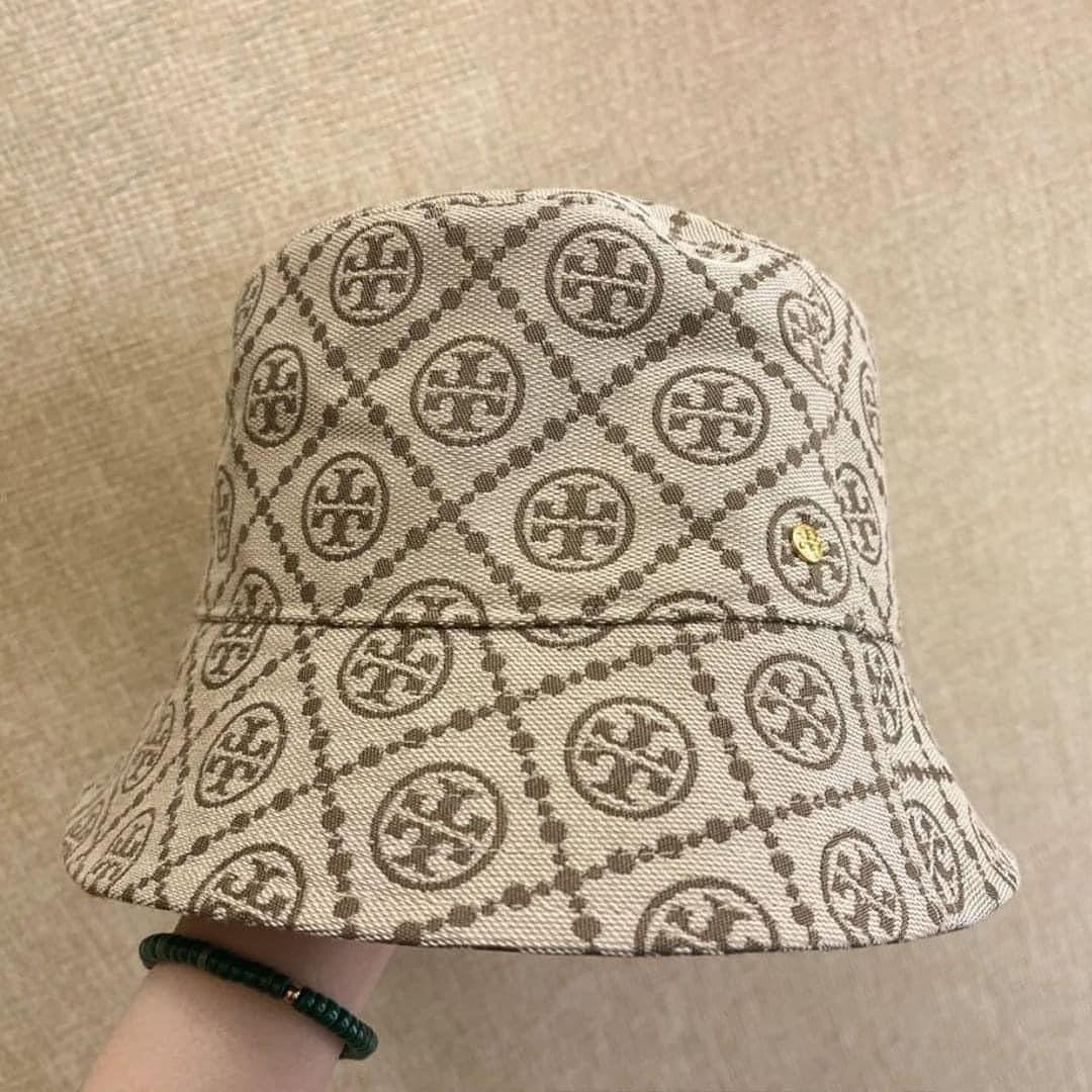 Tory Burch T Monogram Jacquard Bucket Hat, Women's Fashion, Watches &  Accessories, Hats & Beanies on Carousell