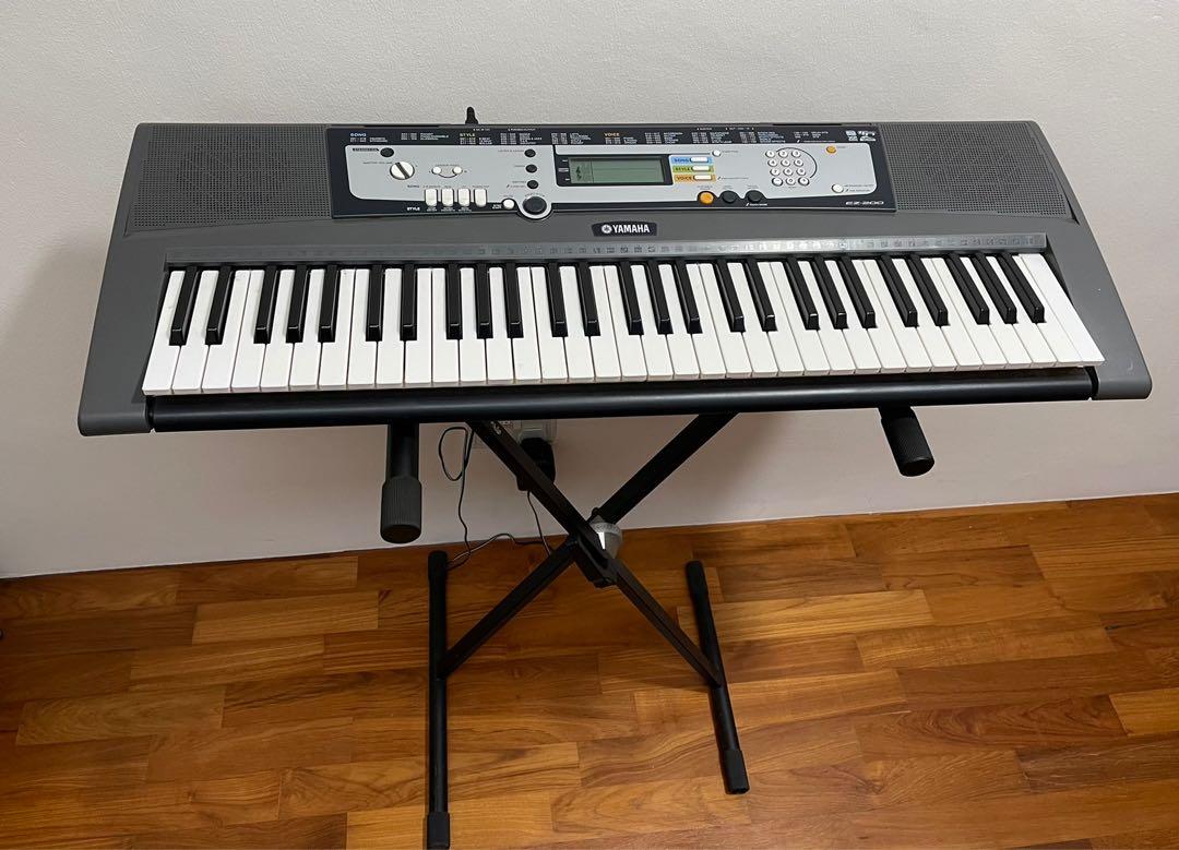 Yamaha Keyboard EZ200, Hobbies & Toys, Music & Media, Musical