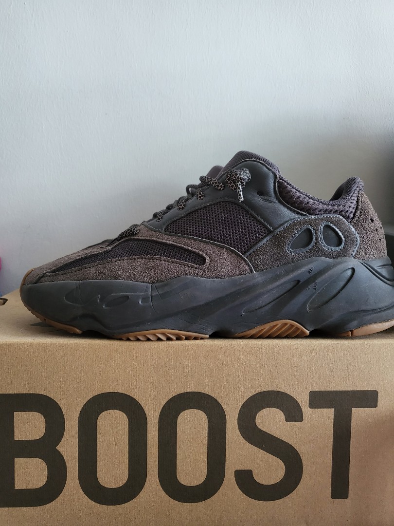yeezy 300 utility black