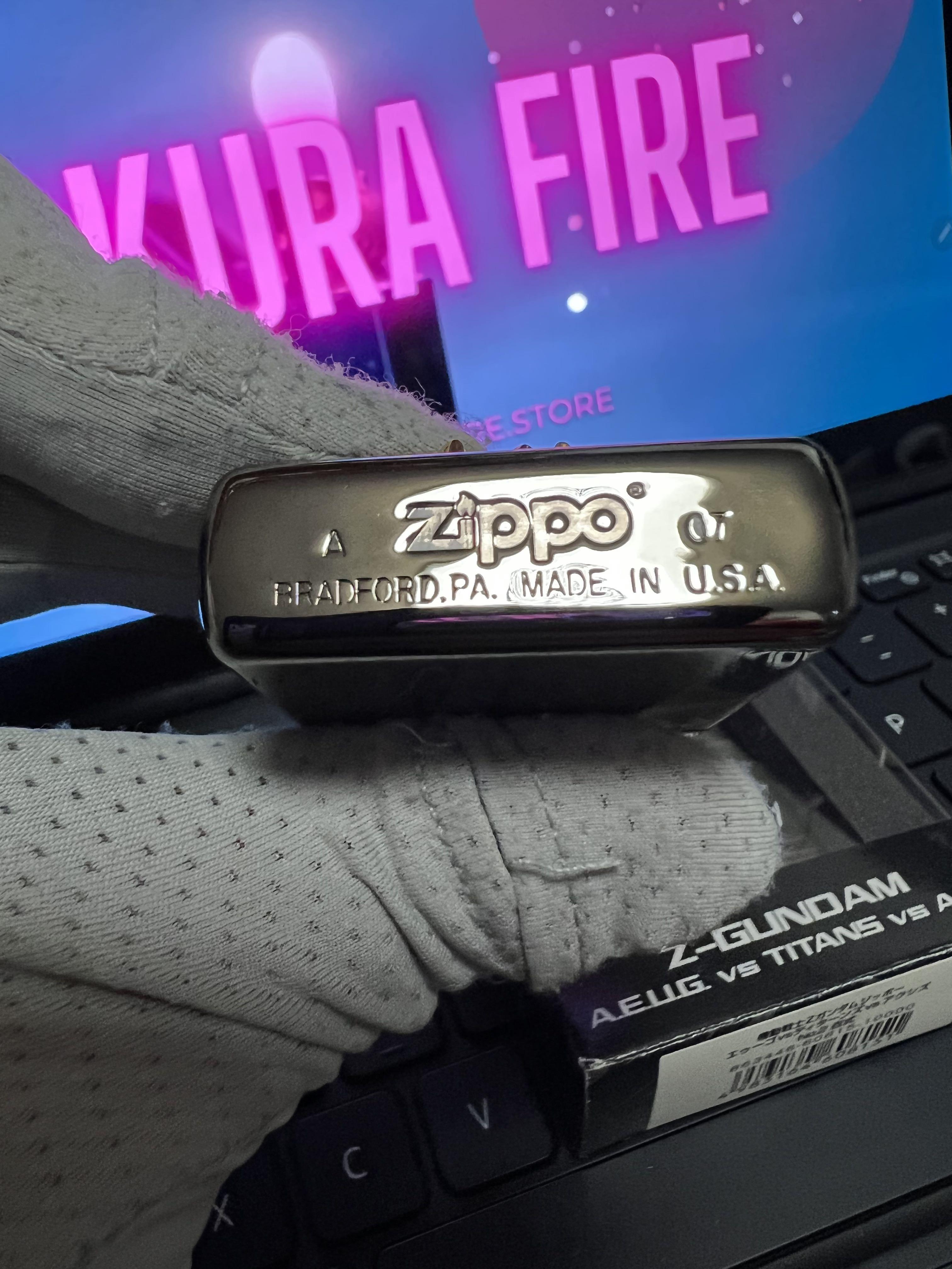 🔥ZIPPO🔥 07 年日版機動戰士- 高達Z 百式鍍金勳章絕版打火機, 興趣及