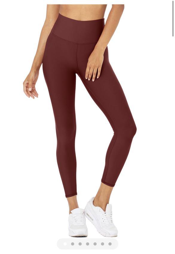 Alo 7/8 Airlift Legging (Category: Activewear) located in Singapore. Submitted by arielcdtan (Listing ID 1162446183, Image 1). Description: Worn once, price on website is $180 and currently sold out. Fits lululemon size 2..