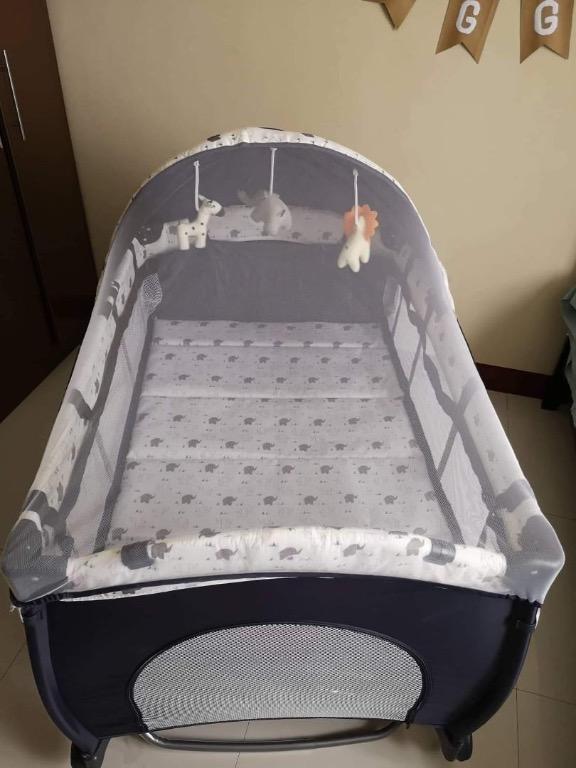 Baby crib (akeeva luxury calibri playpen), Babies & Kids, Baby Nursery