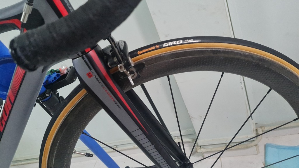 Bicycle tube change sealant refill, Sports Equipment, Bicycles & Parts