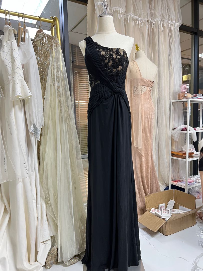 Black Evening Gown, Women's Fashion, Dresses & Sets, Evening dresses