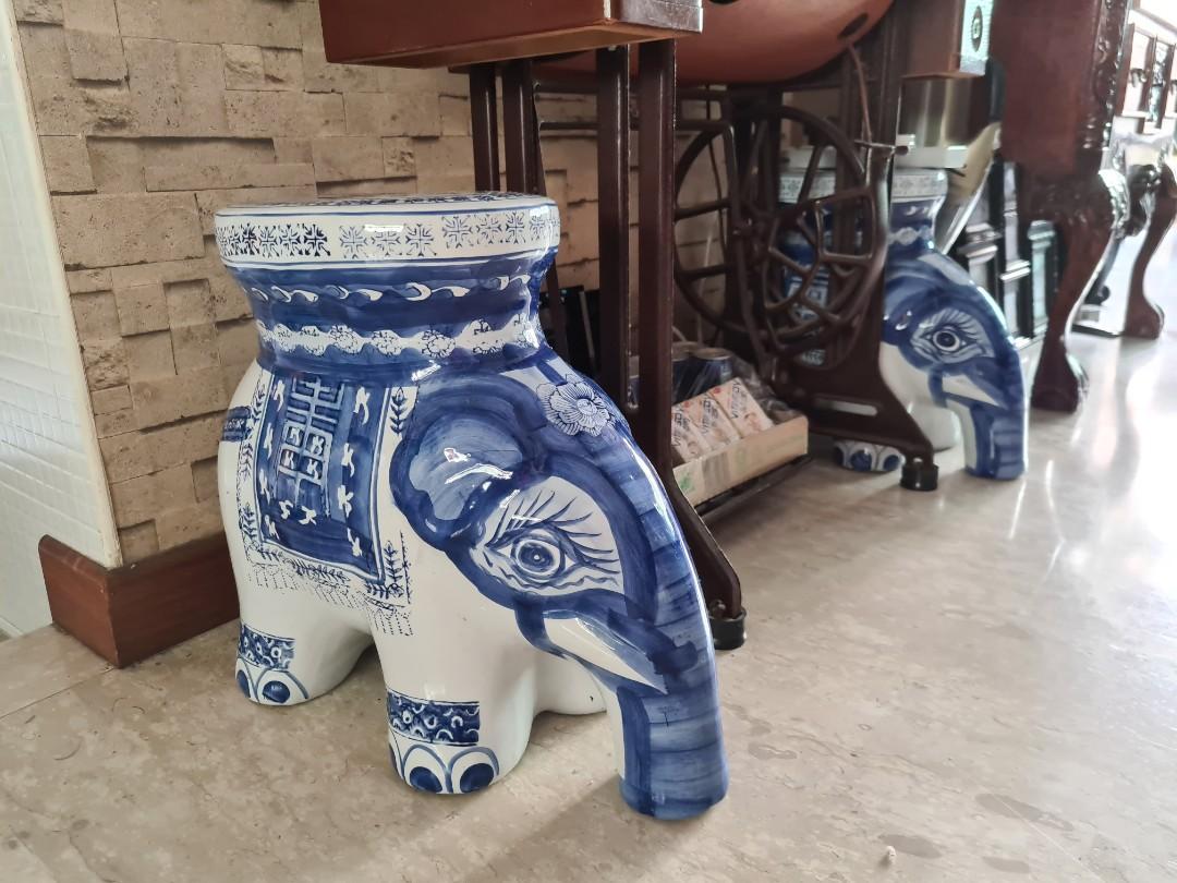 Porcelain elephant outlet stool