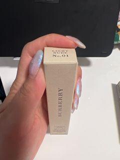 Burberry Liquid Lip Velvet -Light Nude No.01