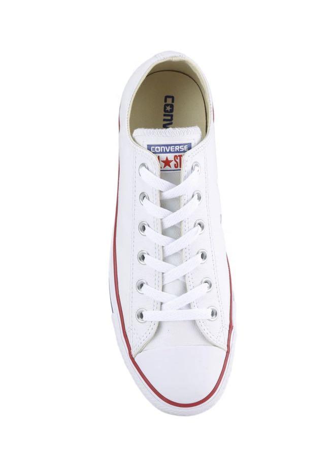 Converse Chuck Taylor All Star Leather Core Ox Sneaker (Category: Sneakers) located in Manila. Submitted by gshopp (Listing ID 1162459916, Image 2). Description: Original Price ₱3,490. This is 100% Brand New. Bought this as a gift for my brother but wrong size. UNISEX Size: UK - 7 EUR - 40 CM - 25.5 Men’s - 7 Women’s - 9.