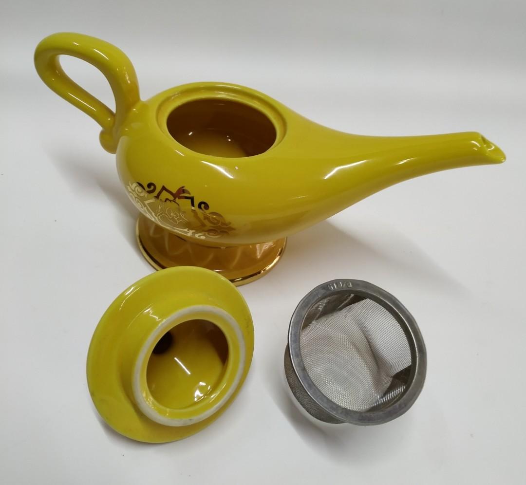 disney aladdin genie lamp ceramic teapot, Hobbies & Toys, Collectibles & Memorabilia, Vintage