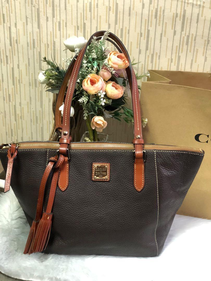 Dooney and Bourke Maxine tote Luxury Bags Wallets on Carousell