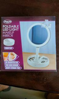 FineLife Foldable LED Light Makeup Mirror Vanity Mirror
