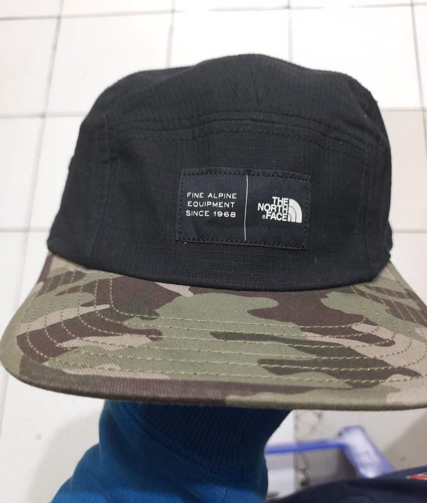 The North Face Ball Face Camo, Fesyen 