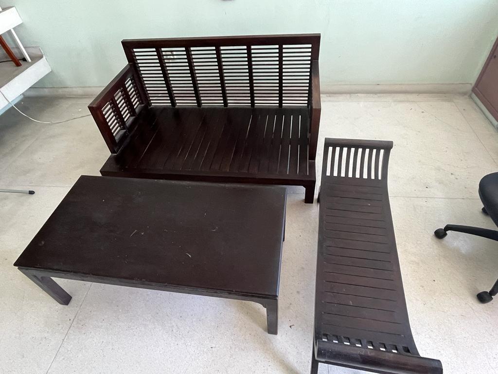 Garage Sale Sofa Set & Table, Furniture & Home Living, Furniture