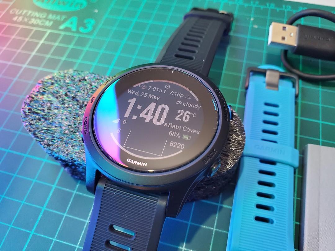 GARMIN Forerunner 945, Men's Fashion, Watches & Accessories, Watches on