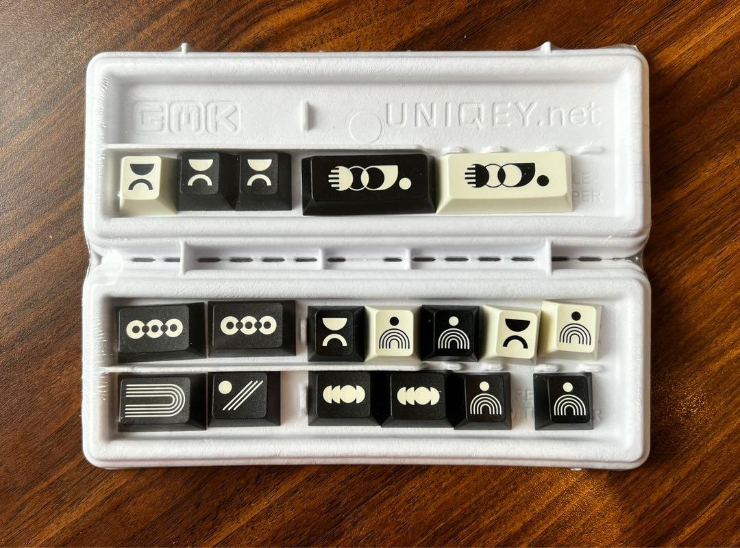 GMK Noire Base + Novelties keycaps, 電腦＆科技, 電腦周邊及配件 