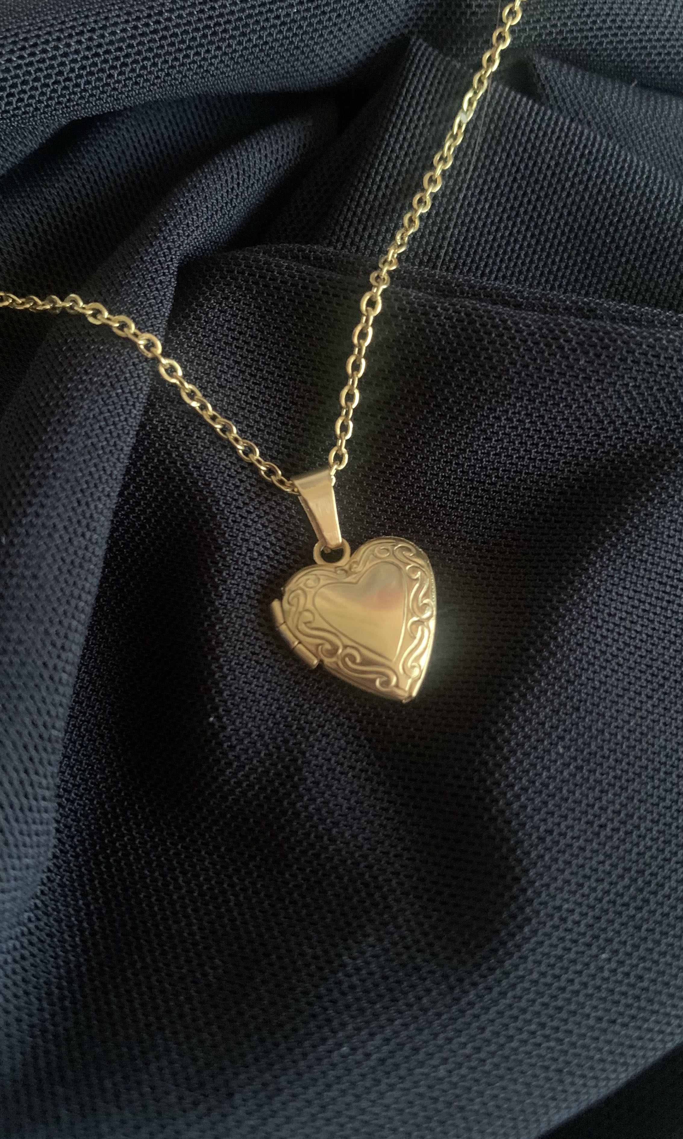 gold heart locket necklace