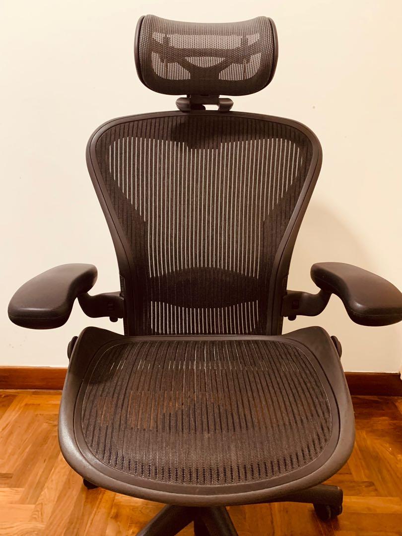Herman Miller Aeron Chair + Headrest rare !, Furniture & Home Living