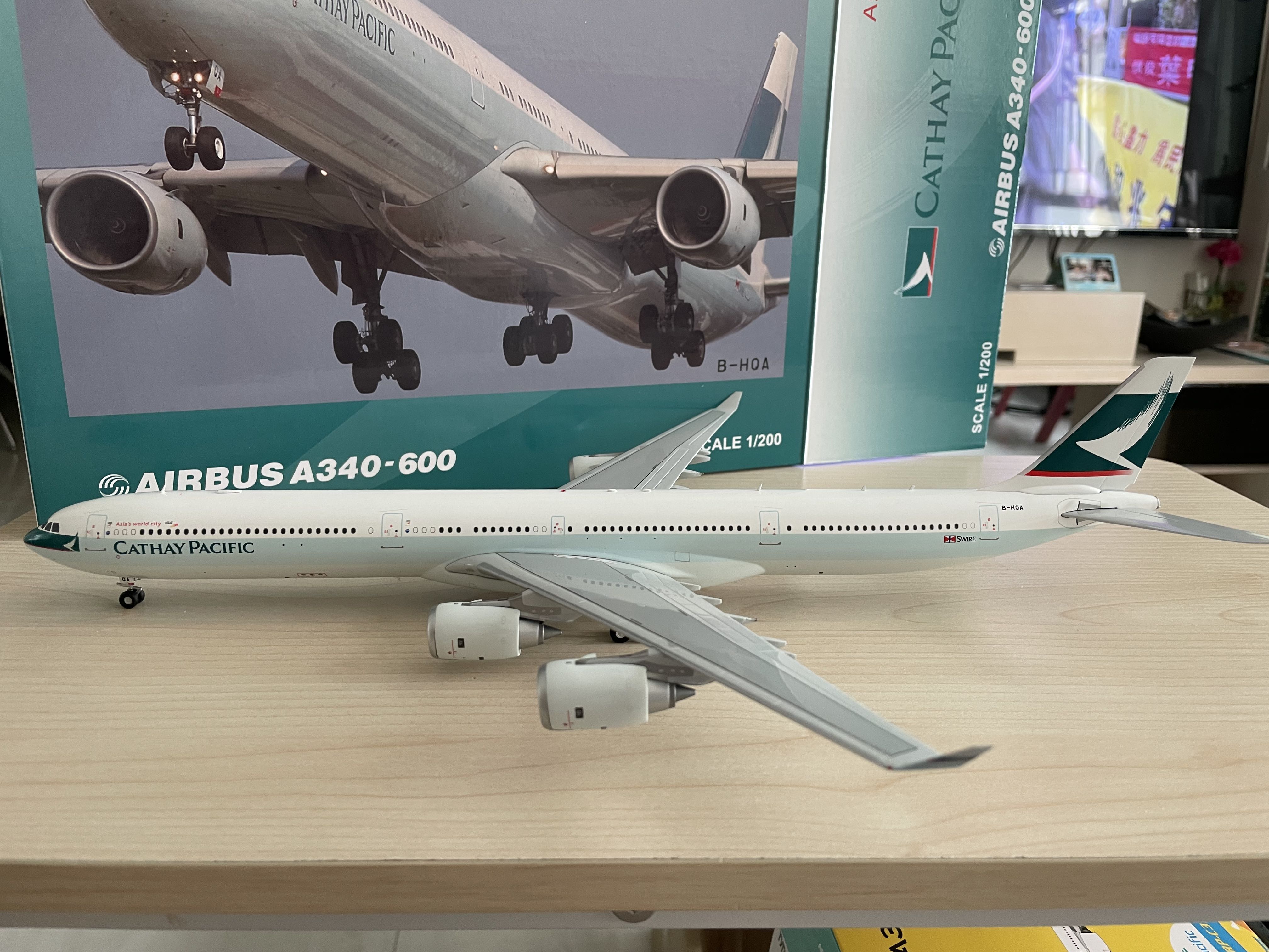 Jc wings 1:200 cathay pacific a340-600 B-HQA, 興趣及遊戲, 玩具