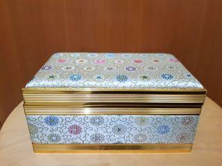 Jewelry Box Antique / kotak perhiasan antik from 1970's