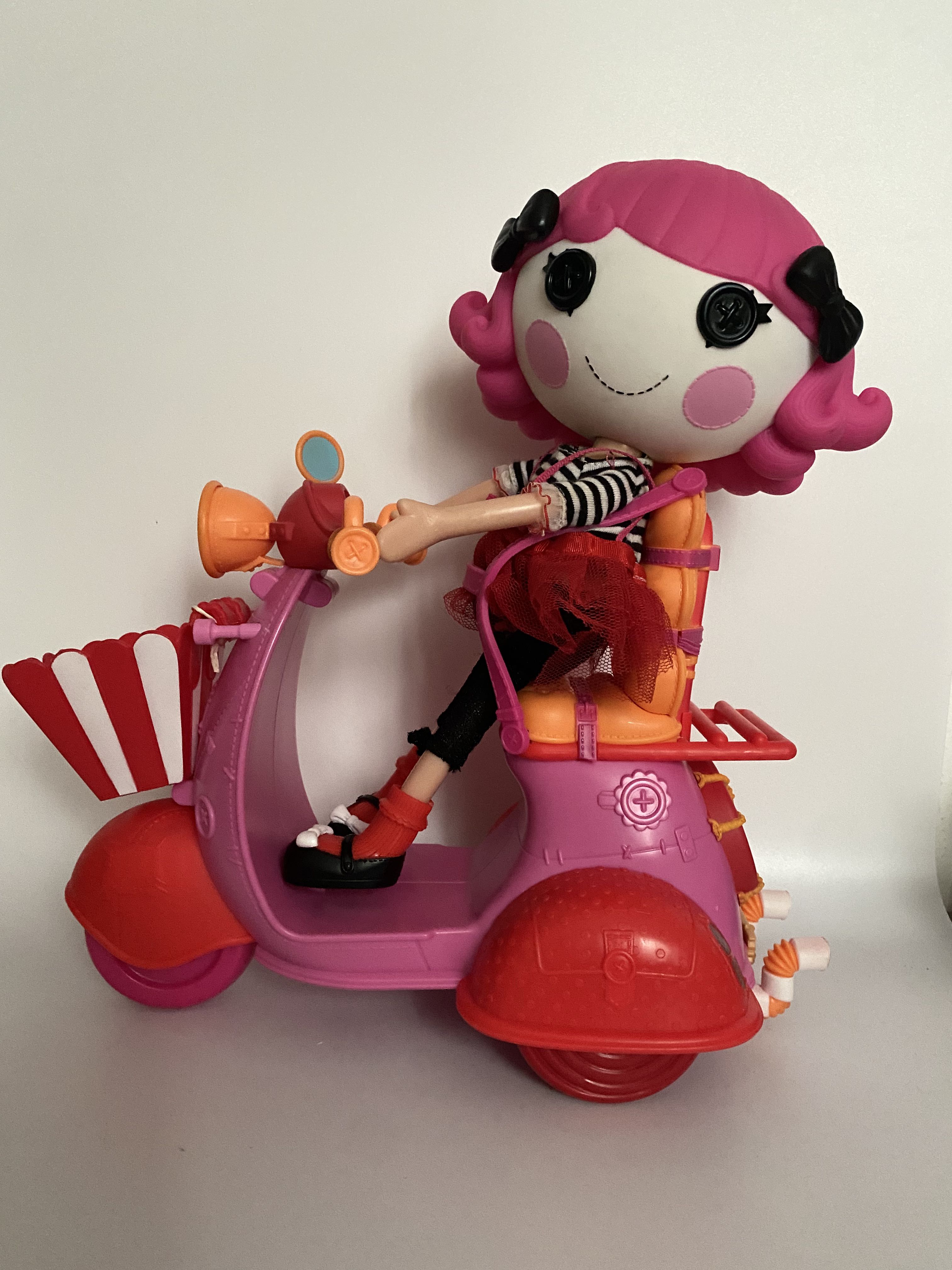 Lalaloopsy with scooter(no more remote control), Hobbies & Toys, Toys &  Games on Carousell
