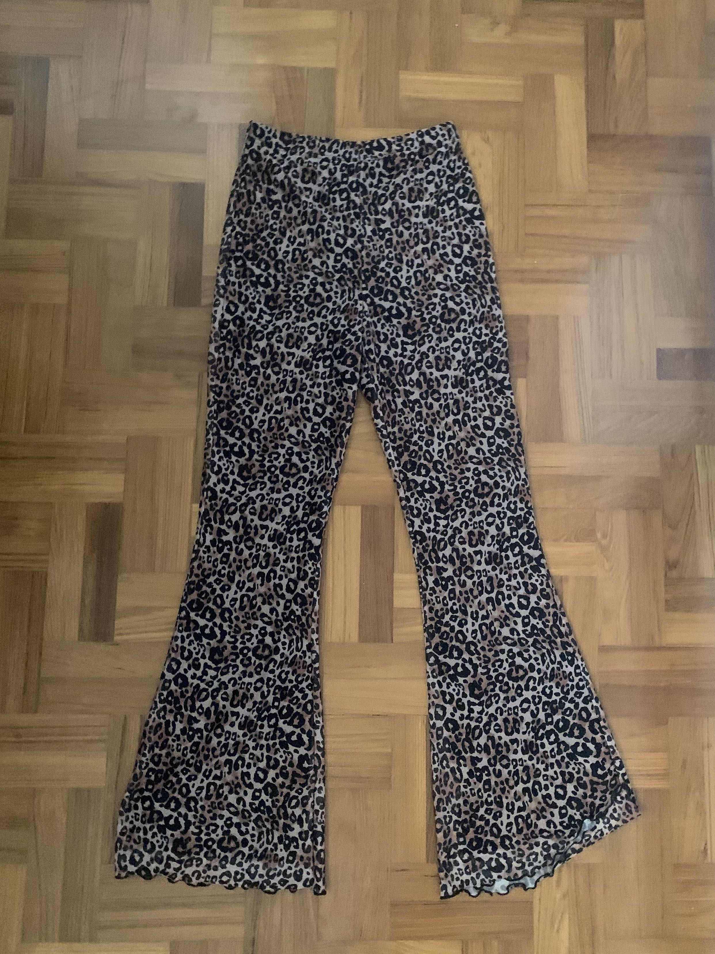 90's Colorful Leopard Printed Bell Bottom Capris main image 1