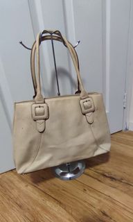 (Category: ) located in . Submitted by cha_preloved16 (Listing ID 1162521898, Image 1). Description: .