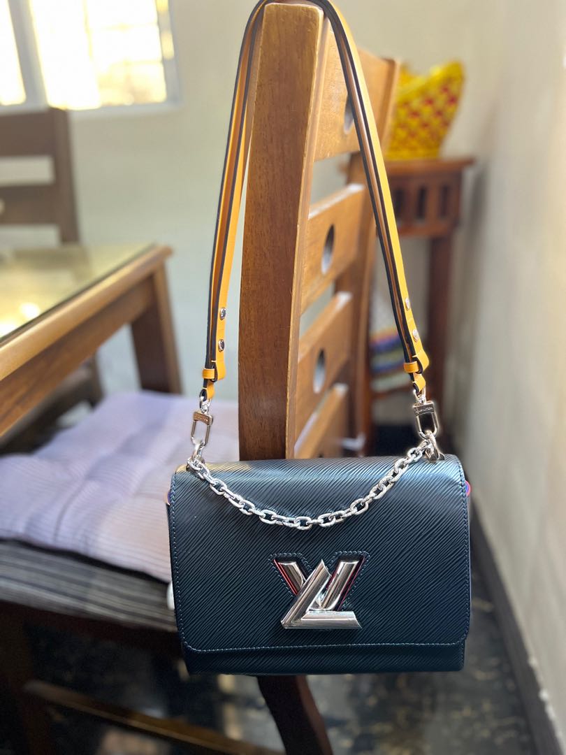 Louis Vuitton Twist Shoulder bag 391999