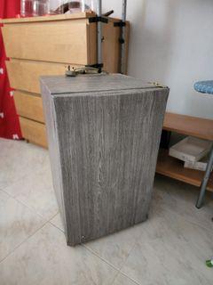 Mini fridge