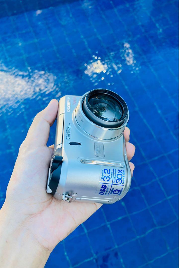 ジャンク品】OLYMPUS CAMEDIA C-740 Ultra Zoom（OLYMPUS