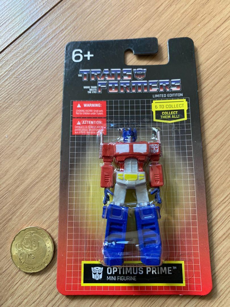 Small optimus hot sale prime transformer